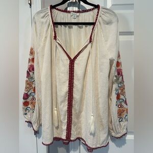 Sundance Women's Ebroidered Floral White Long Sleeve Drape Blouse. Size medium.